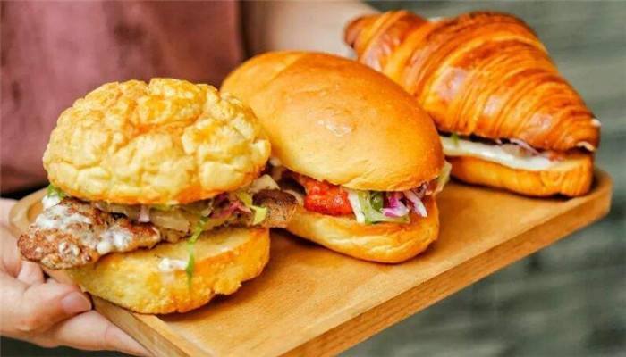 R-C (1).jpg R-C (1).jpg